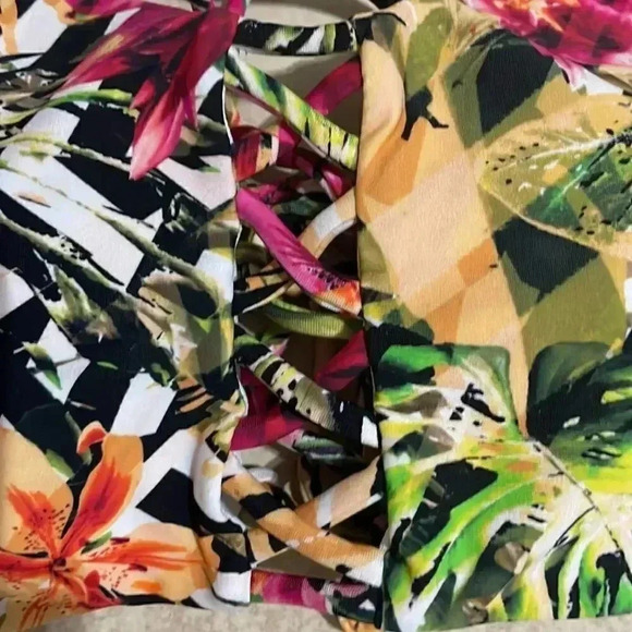 Express Bikini Top Size S​ - Picture 2 of 5